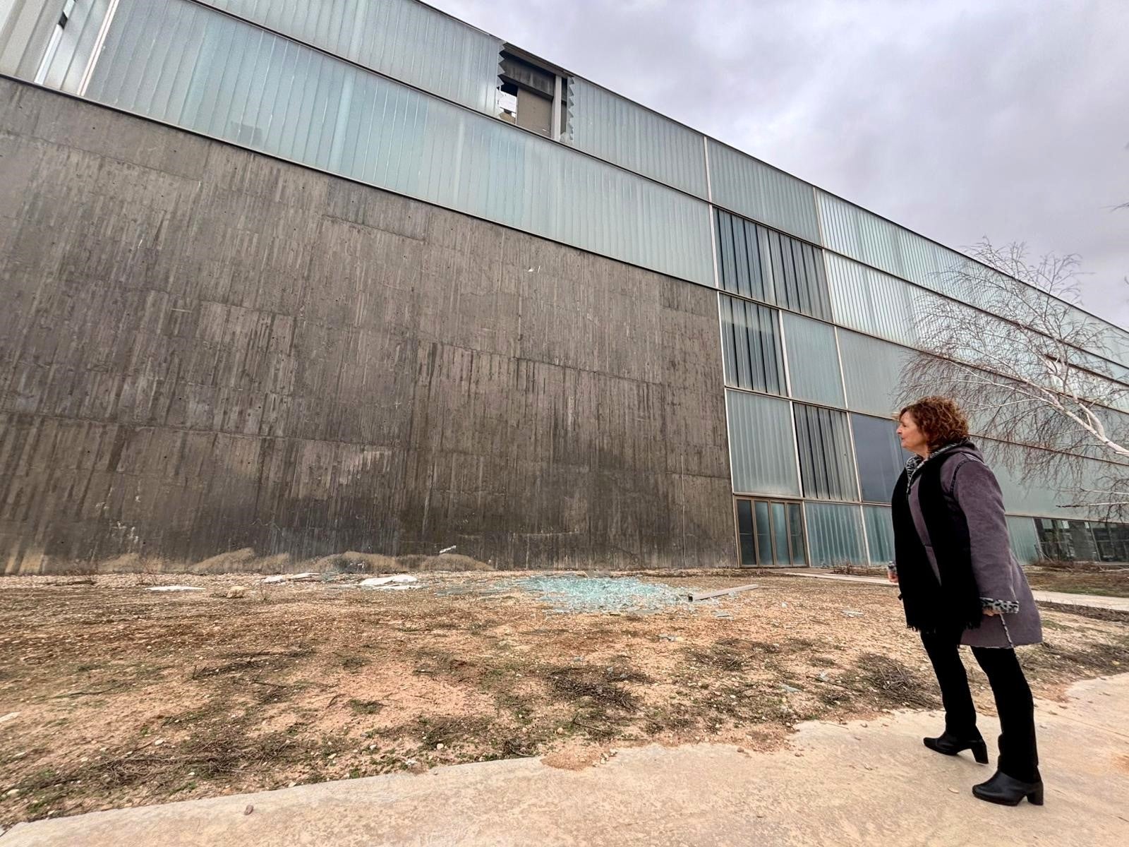 El Palacio de Congresos está cerrado por deficiencias en su estructura El Palacio de Congresos está cerrado por deficiencias en su estructura