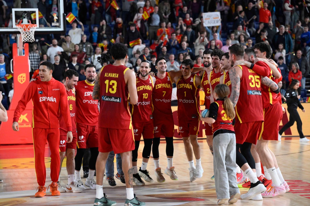 España supera a Ucrania y sella su billete para la segunda fase España supera a Ucrania y sella su billete para la segunda fase