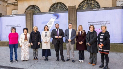 8M Navarra 8M Navarra