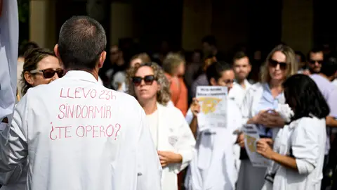 En la imagen, médicos que han participado en una protesta en Castellón. En la imagen, médicos que han participado en una protesta en Castellón.