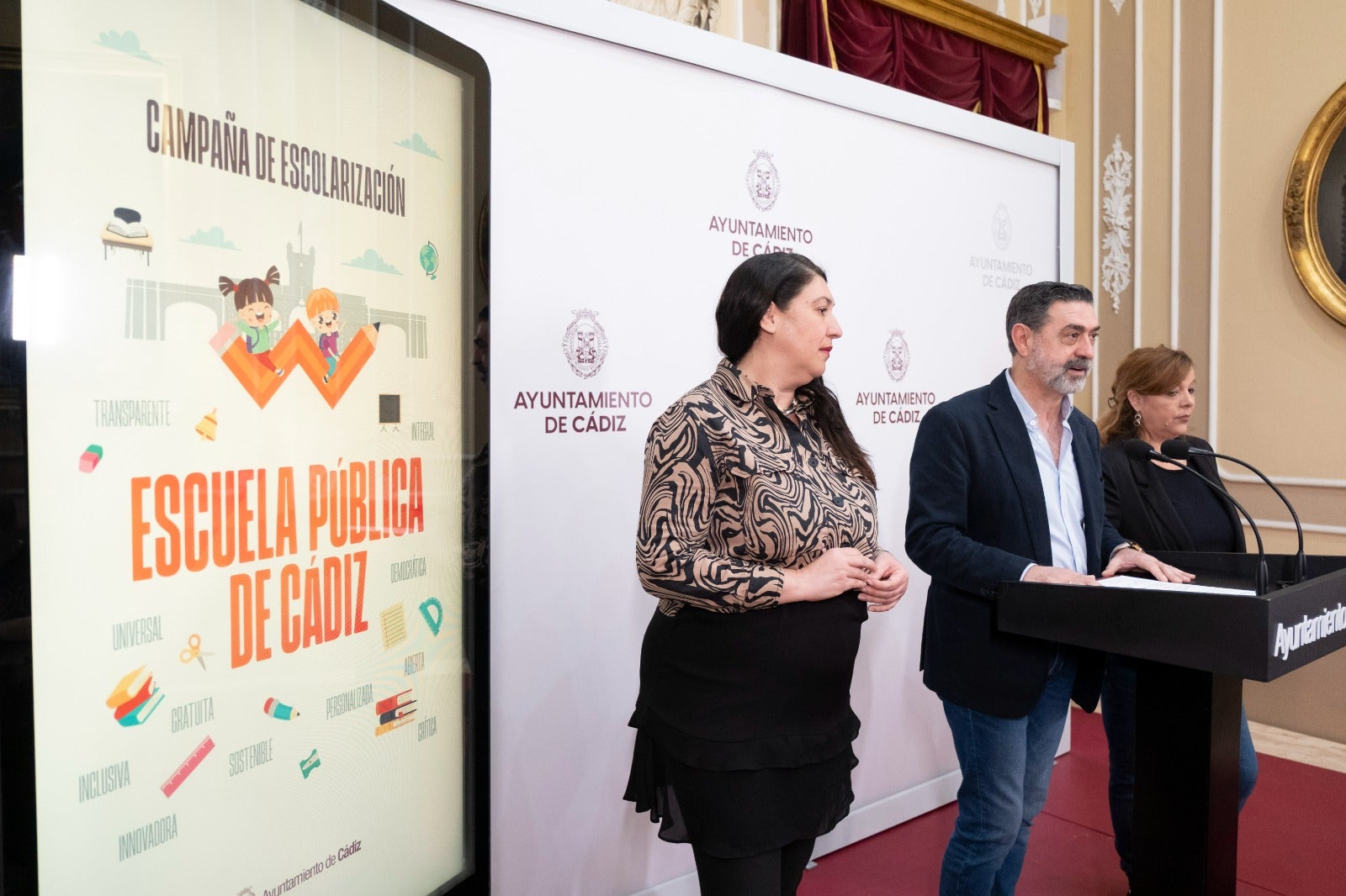 El Ayuntamiento de Cádiz y la Flampa presentan una campaña para visibilizar la escuela pública de Cádiz El Ayuntamiento de Cádiz y la Flampa presentan una campaña para visibilizar la escuela pública de Cádiz