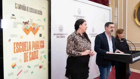 Instantes de la rueda de prensa de la campaña de escolarización en Cádiz Instantes de la rueda de prensa de la campaña de escolarización en Cádiz