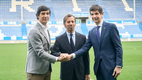 Quique Sánchez Flores: "El Alavés no es un equipo roto, tiene alma" Quique Sánchez Flores: "El Alavés no es un equipo roto, tiene alma"