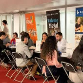 Villajoyosa celebra hoy su primera Feria de Empleo, una iniciativa que ha reunido a más de 170 demandantes de trabajo Villajoyosa celebra hoy su primera Feria de Empleo, una iniciativa que ha reunido a más de 170 demandantes de trabajo
