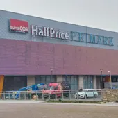 La cadena 'Half Price' ya se hace ver en Espacio León La cadena 'Half Price' ya se hace ver en Espacio León