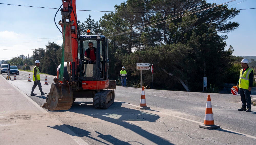 Inicio de los trabajos de la carretera PM820
