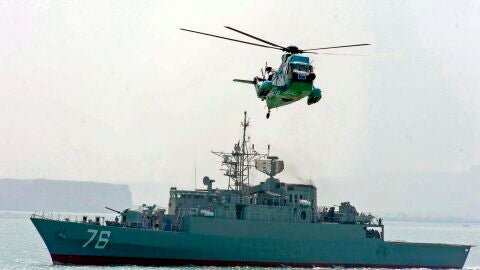 Nav&iacute;o destructor iran&iacute;. Foto de archivo