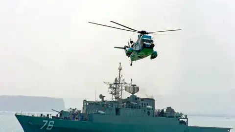 Navío destructor iraní. Foto de archivo Navío destructor iraní. Foto de archivo