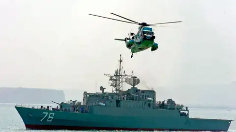 Navío destructor iraní. Foto de archivo Navío destructor iraní. Foto de archivo