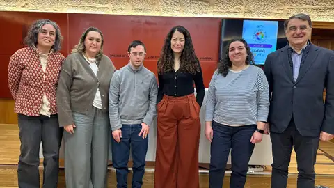 Chafarís y Down Compostela, protagonistas de la campaña “12 Comercios, 12 Sensibilidades” en el mes de marzo Chafarís y Down Compostela, protagonistas de la campaña “12 Comercios, 12 Sensibilidades” en el mes de marzo