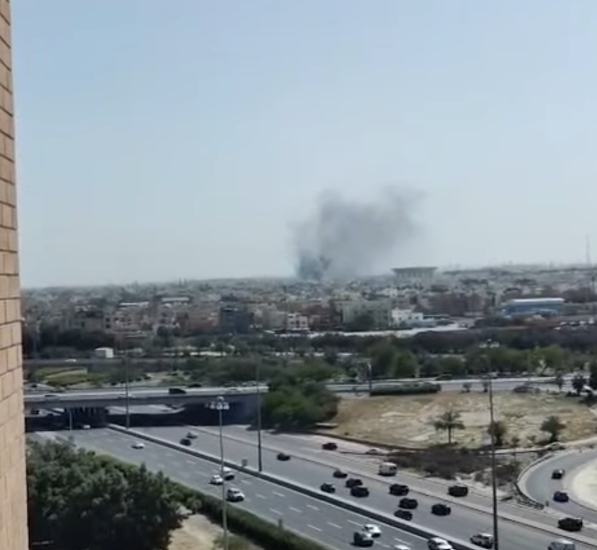 "Necesitamos que el gobierno de España nos de una solución segura para evacuarnos, no pueden dejarnos a nuestra suerte" "Necesitamos que el gobierno de España nos de una solución segura para evacuarnos, no pueden dejarnos a nuestra suerte"