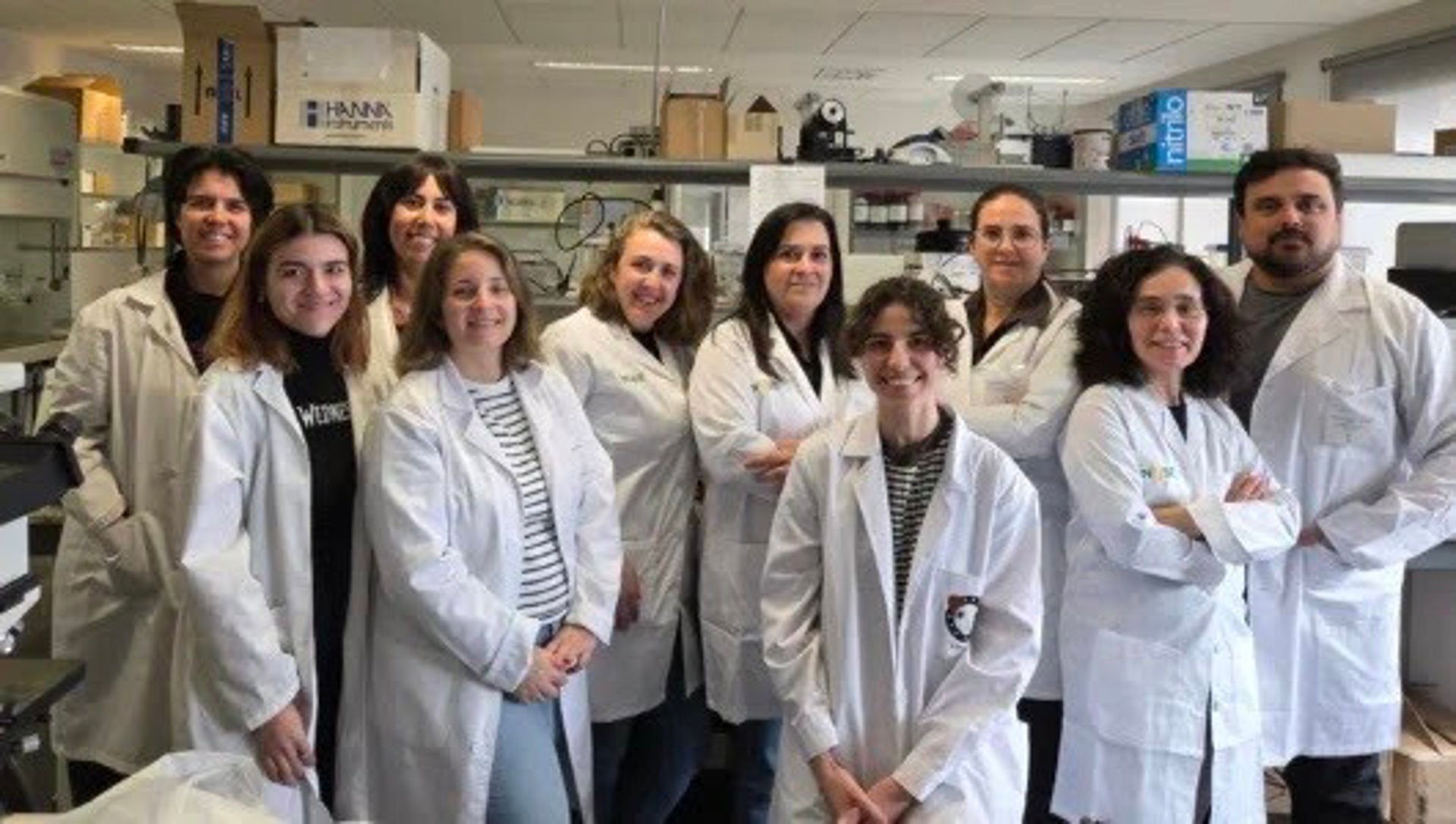 Investigadores de la UEx identifican una sustancia natural que reduce la infecciones en implantes biomédicos Investigadores de la UEx identifican una sustancia natural que reduce la infecciones en implantes biomédicos