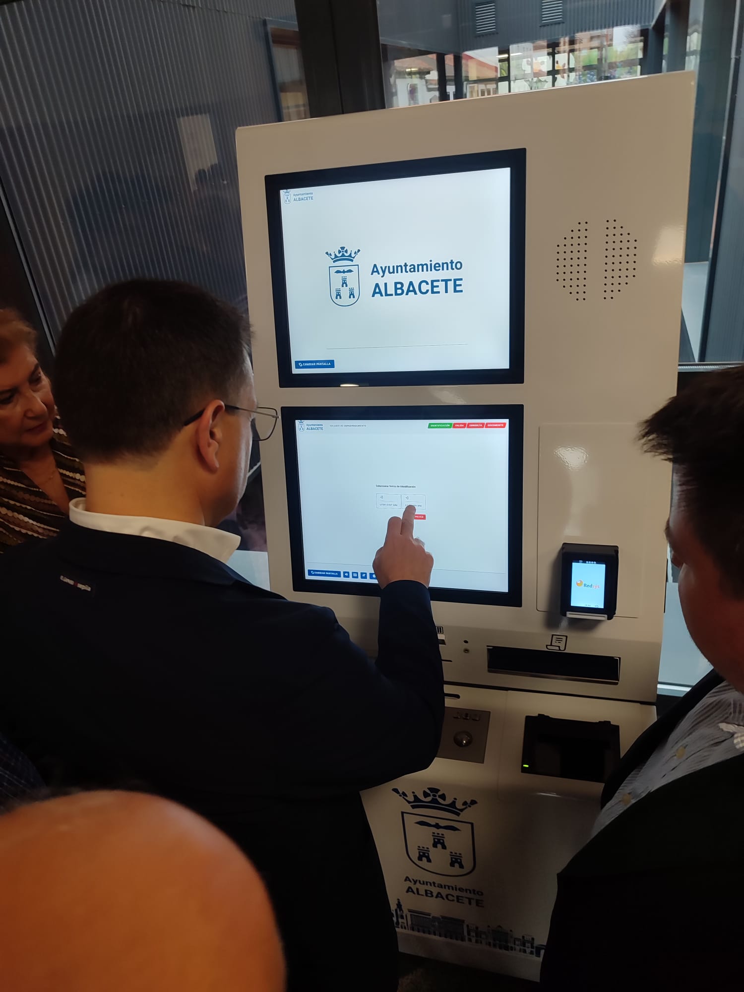 Albacete ya cuenta con su primer 'Cajero de Atención Ciudadana' Albacete ya cuenta con su primer 'Cajero de Atención Ciudadana'