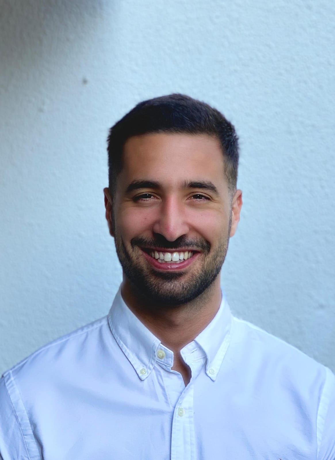 Jordi Avellaneda Ruiz: "A pesar de los riesgos, poco a poco la situación está volviendo a la normalidad en Dubai" Jordi Avellaneda Ruiz: "A pesar de los riesgos, poco a poco la situación está volviendo a la normalidad en Dubai"