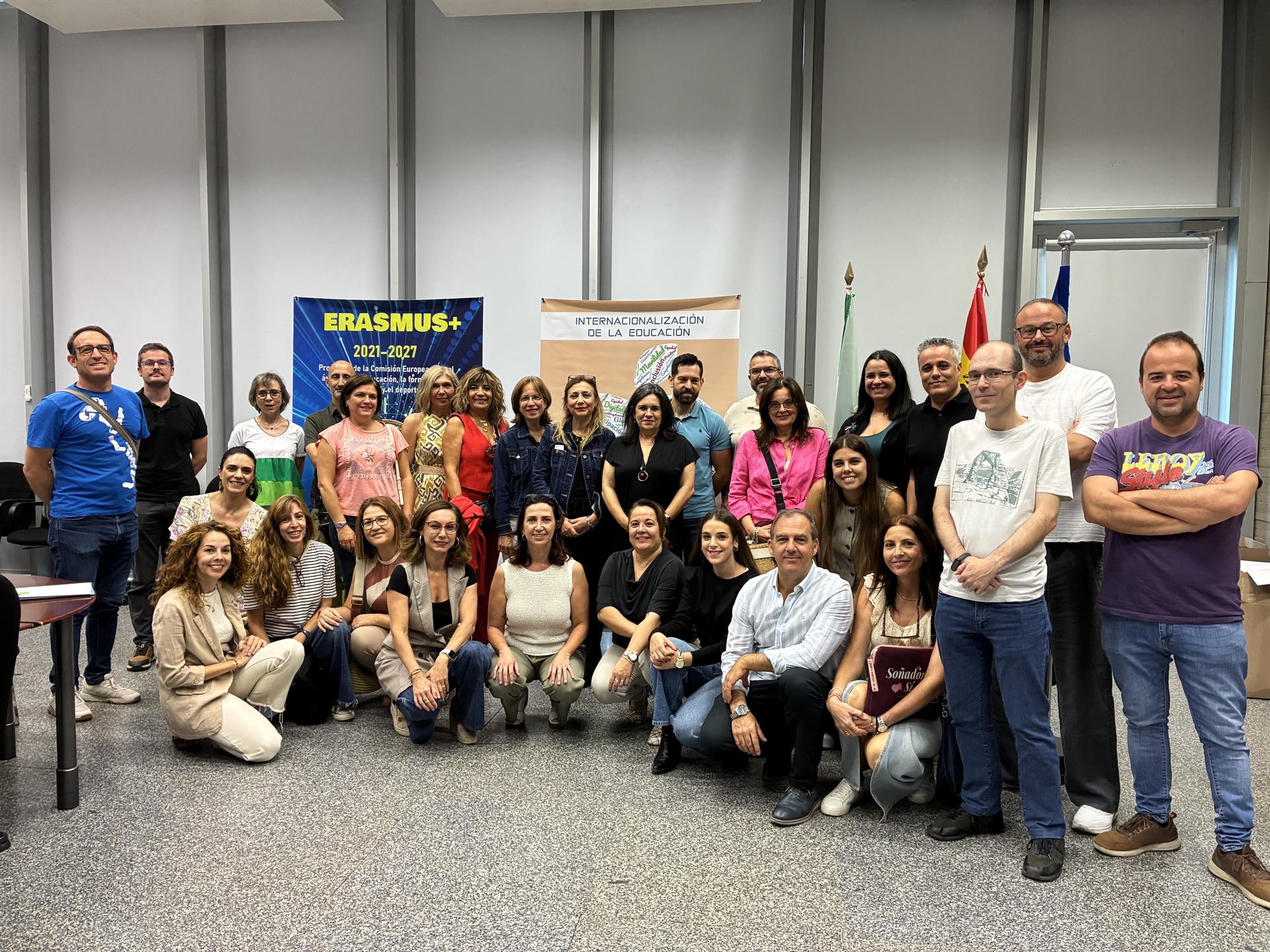 Quince centros de FP se integrarán en 2026 en el Consorcio Erasmus+ para avanzar en su internacionalización Quince centros de FP se integrarán en 2026 en el Consorcio Erasmus+ para avanzar en su internacionalización