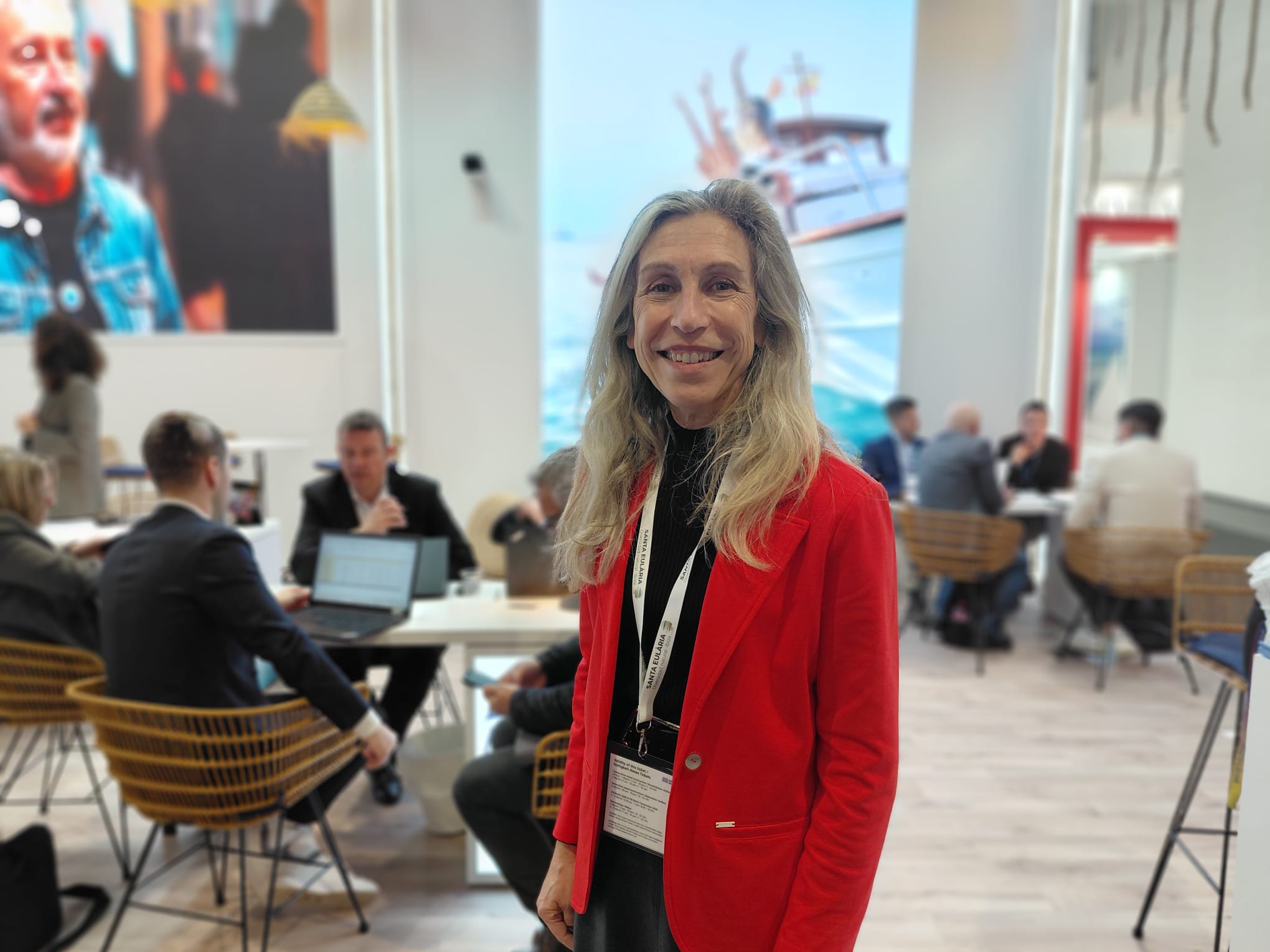 Carmen Ferrer: “Trabajamos para demostrar que la calidad de la experiencia compensa el mayor coste de viajar a Santa Eulària" Carmen Ferrer: “Trabajamos para demostrar que la calidad de la experiencia compensa el mayor coste de viajar a Santa Eulària"