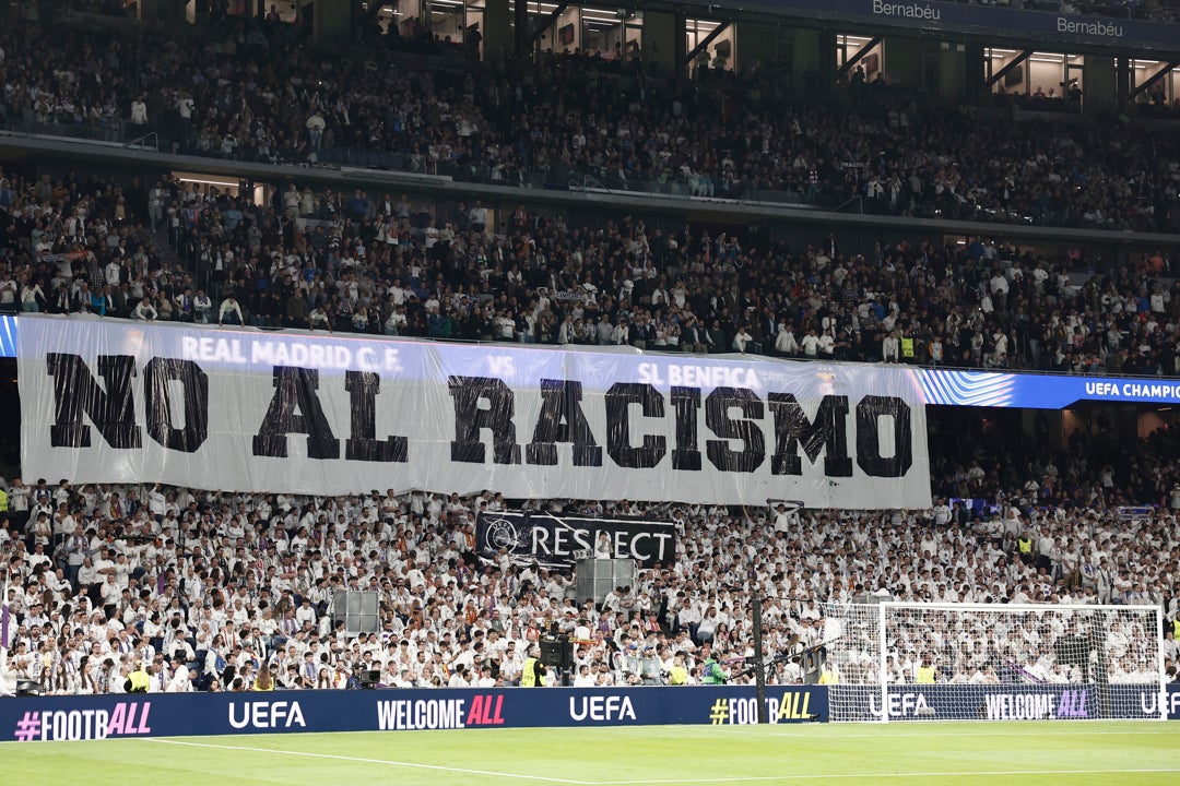 UEFA sanciona al Real Madrid con un cierre parcial del Bernabéu UEFA sanciona al Real Madrid con un cierre parcial del Bernabéu