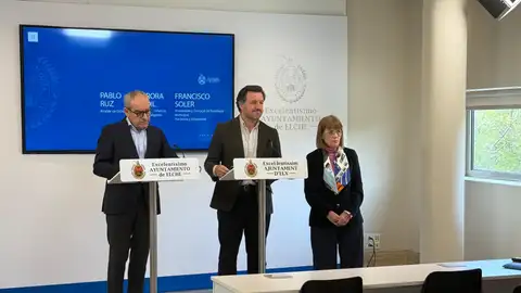 Francisco Soler, Pablo Ruz y Aurora Rodil. Francisco Soler, Pablo Ruz y Aurora Rodil.