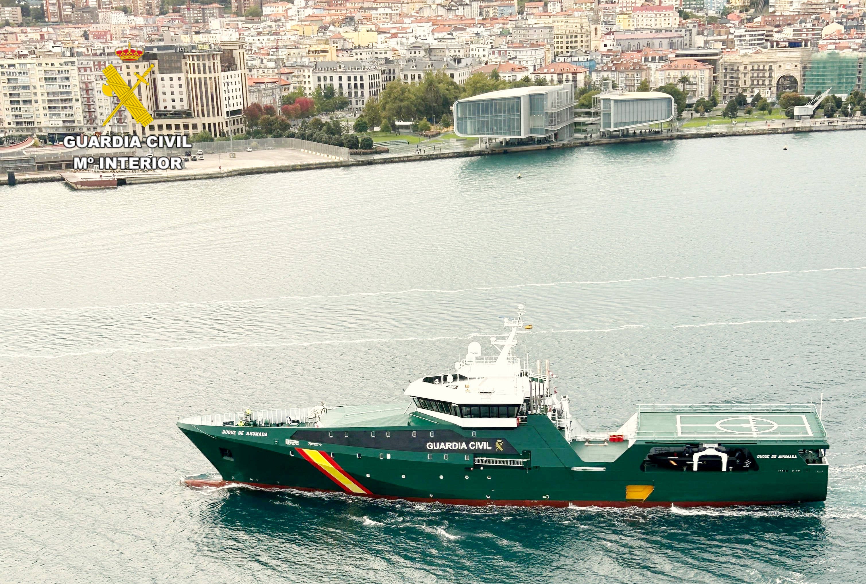 El buque oceánico de la Guardia Civil 'Duque de Ahumada' se puede visitar en el puerto de Santander El buque oceánico de la Guardia Civil 'Duque de Ahumada' se puede visitar en el puerto de Santander