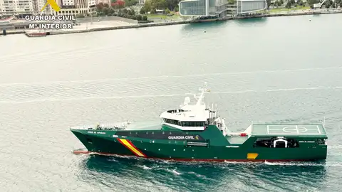 El buque oceánico “Duque de Ahumada” El buque oceánico “Duque de Ahumada”