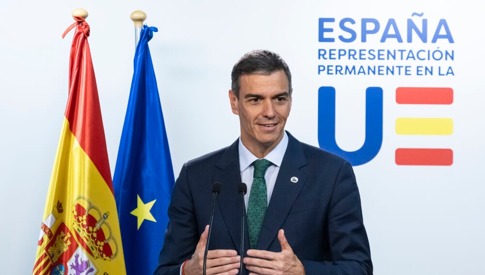 Pedro Sánchez, con "España, representación permanente en la UE" como lema de fondo.