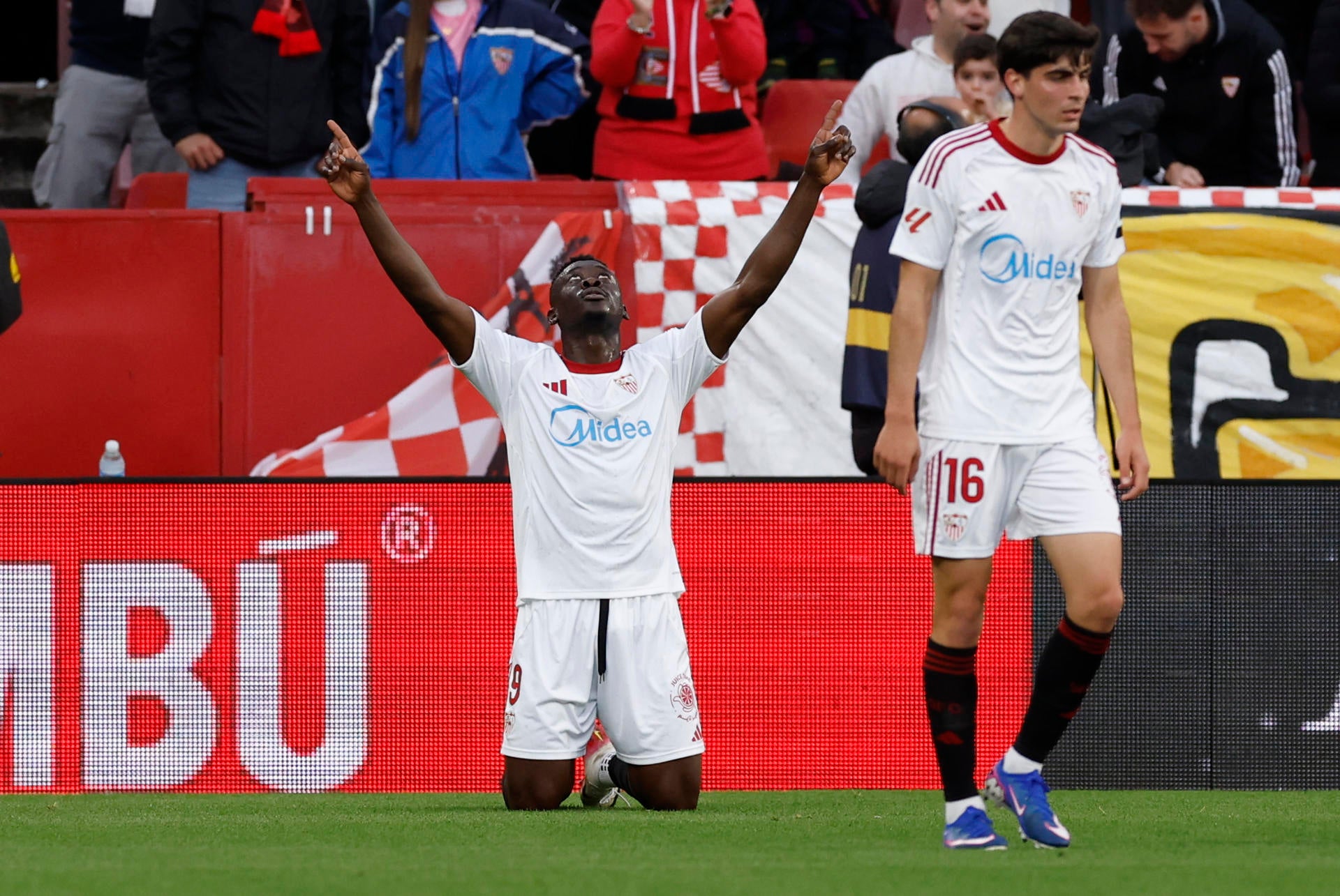 Del puntazo al puntito Del puntazo al puntito