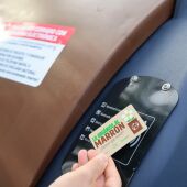 Un contenedor marrón en Chiclana