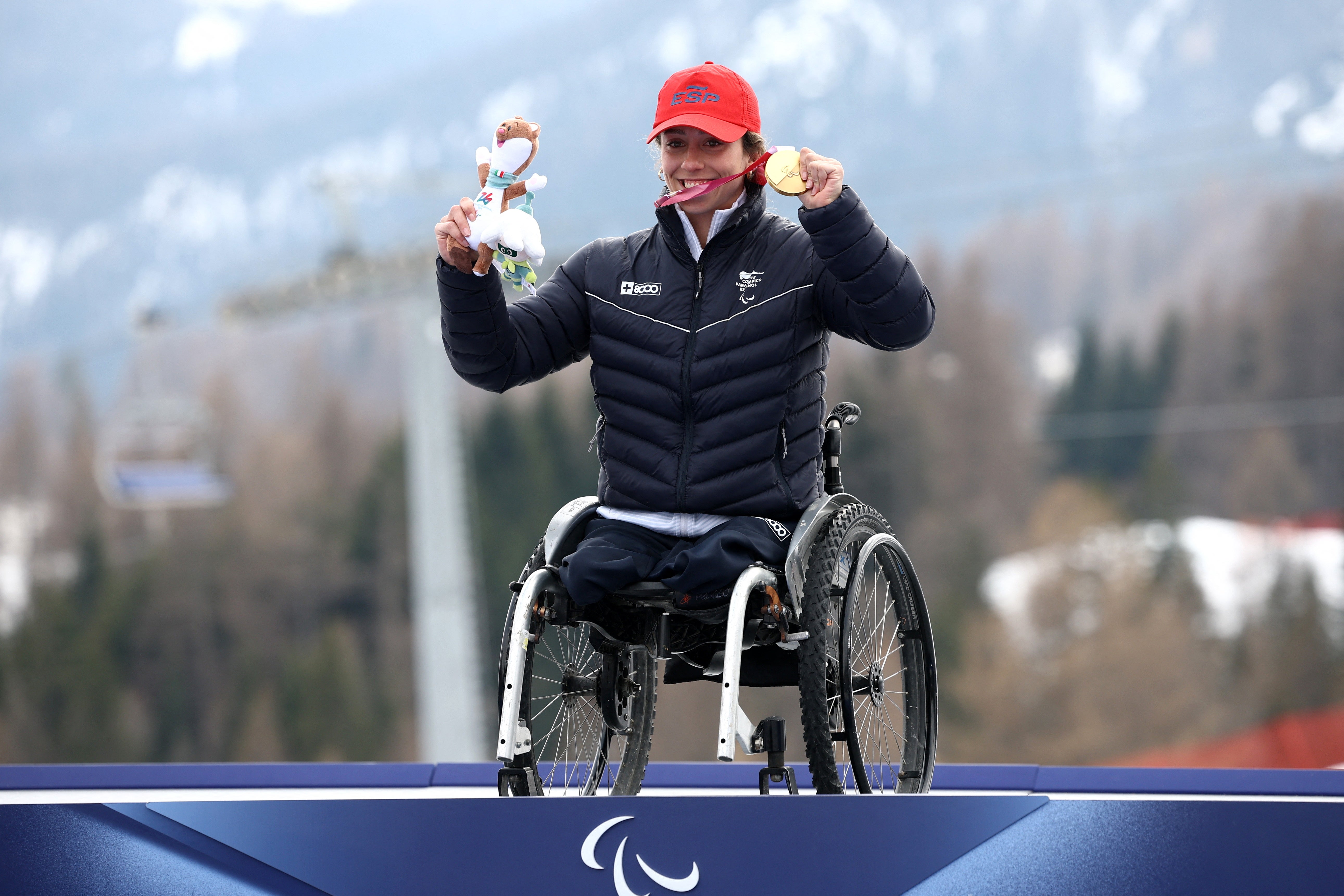 Quién es Audrey Pascual, la esquiadora medalla de oro en los Paralímpicos de Invierno: "Mi abuelo me llamaba la 'number one' y por fin lo soy" Quién es Audrey Pascual, la esquiadora medalla de oro en los Paralímpicos de Invierno: "Mi abuelo me llamaba la 'number one' y por fin lo soy"