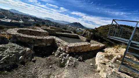 Yacimiento arqueológico de El Monastil. Yacimiento arqueológico de El Monastil.