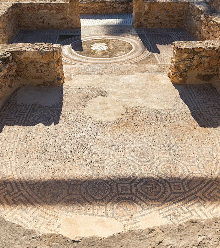 Una nueva cubierta protegerá los restos de una construcción romana del siglo I en el yacimiento de Portus Ilicitanus Una nueva cubierta protegerá los restos de una construcción romana del siglo I en el yacimiento de Portus Ilicitanus