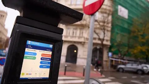 EL SER REDUCE EN 12 MINUTOS LA BÚSQUEDA DE APARCAMIENTO Y RECORTA UN 67% LOS GASES CONTAMINANTES EL SER REDUCE EN 12 MINUTOS LA BÚSQUEDA DE APARCAMIENTO Y RECORTA UN 67% LOS GASES CONTAMINANTES