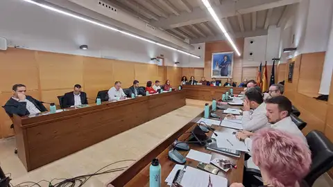 El Ayuntamiento de Nules se adhiere a la red de municipios afectados por la ocupación ilegal El Ayuntamiento de Nules se adhiere a la red de municipios afectados por la ocupación ilegal