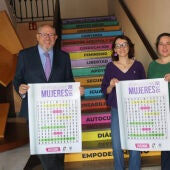 El rector, Manuel Torralbo; junto a la vicerrectora de Igualdad, Sara Pinzi; y la directora de Igualdad, Silvia Medina