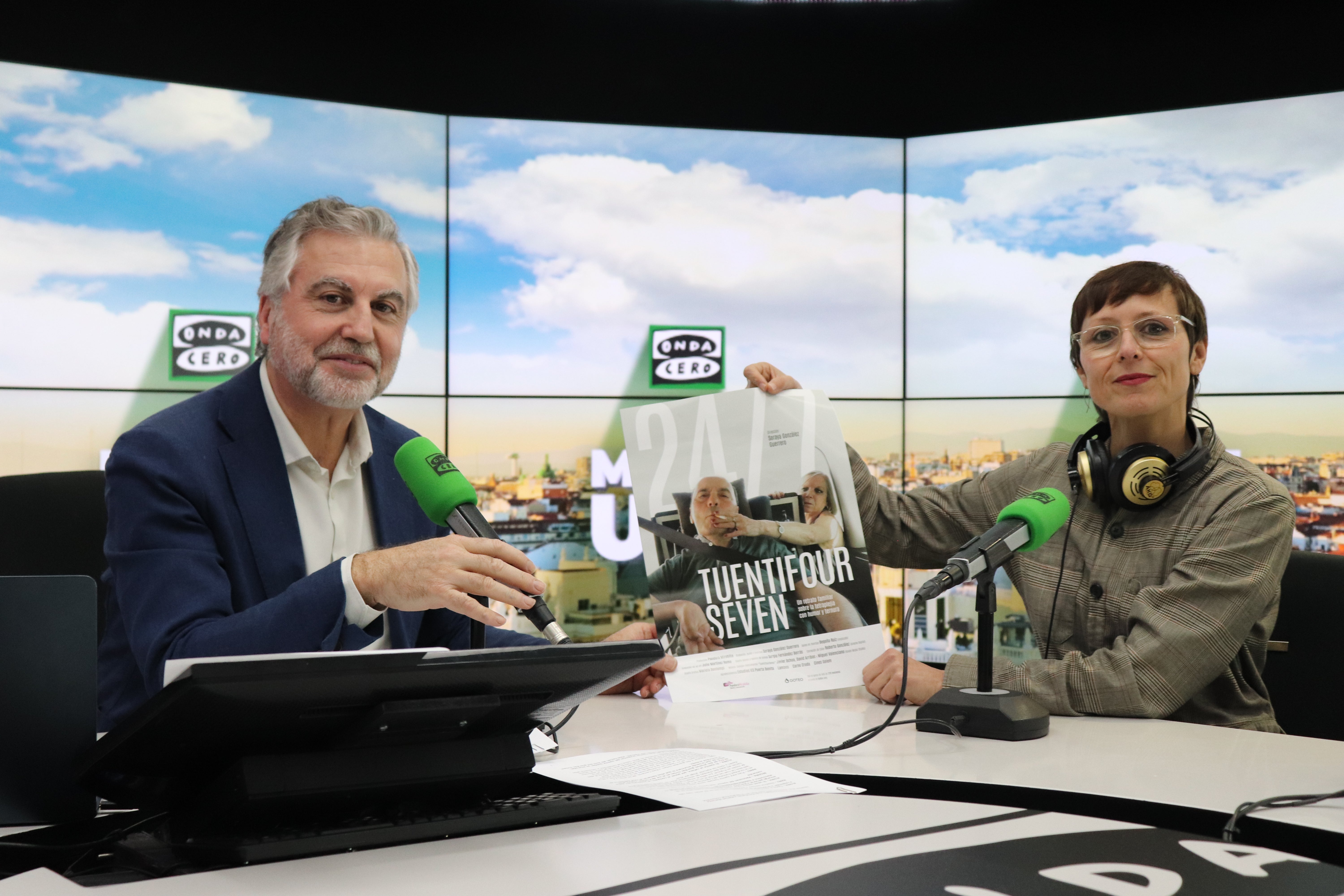 'Tuentifourseven', el documental que narra ocho años del cuidado de un padre tetrapléjico 'Tuentifourseven', el documental que narra ocho años del cuidado de un padre tetrapléjico