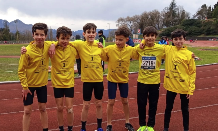 El Infiesto Atletismo sigue sumando medallas mientras reclama apoyo e instalaciones El Infiesto Atletismo sigue sumando medallas mientras reclama apoyo e instalaciones