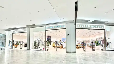 Alvaro Moreno amplía su tienda en Los Arcos y refuerza su presencia en el centro Alvaro Moreno amplía su tienda en Los Arcos y refuerza su presencia en el centro