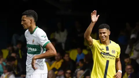 Santiago Mouriño, tras marcar frente al Elche Santiago Mouriño, tras marcar frente al Elche