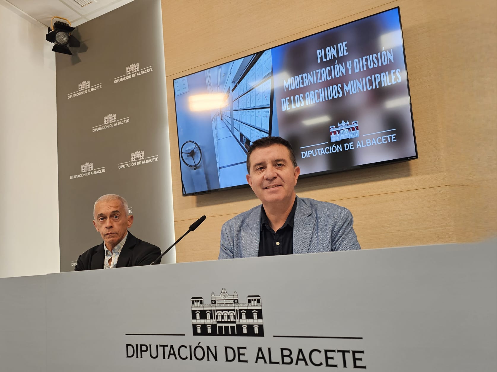 La Diputación de Albacete pone a disposición de los ayuntamientos 115.000 euros para modernizar los archivos municipales La Diputación de Albacete pone a disposición de los ayuntamientos 115.000 euros para modernizar los archivos municipales