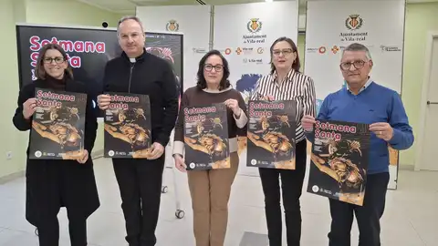 Vila-real presenta la programación de la Semana Santa con un libro conmemorativo por el 50 aniversario de la Junta Central Vila-real presenta la programación de la Semana Santa con un libro conmemorativo por el 50 aniversario de la Junta Central