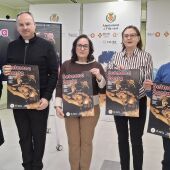 Vila-real presenta la programación de la Semana Santa con un libro conmemorativo por el 50 aniversario de la Junta Central