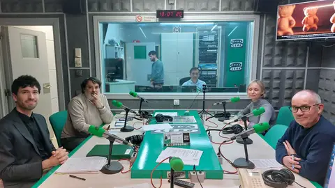 El gobierno local rechaza la instalación de cámaras de videovigilancia mientras la oposición cree que incrementarían la seguridad y piden mayor presencia policial El gobierno local rechaza la instalación de cámaras de videovigilancia mientras la oposición cree que incrementarían la seguridad y piden mayor presencia policial