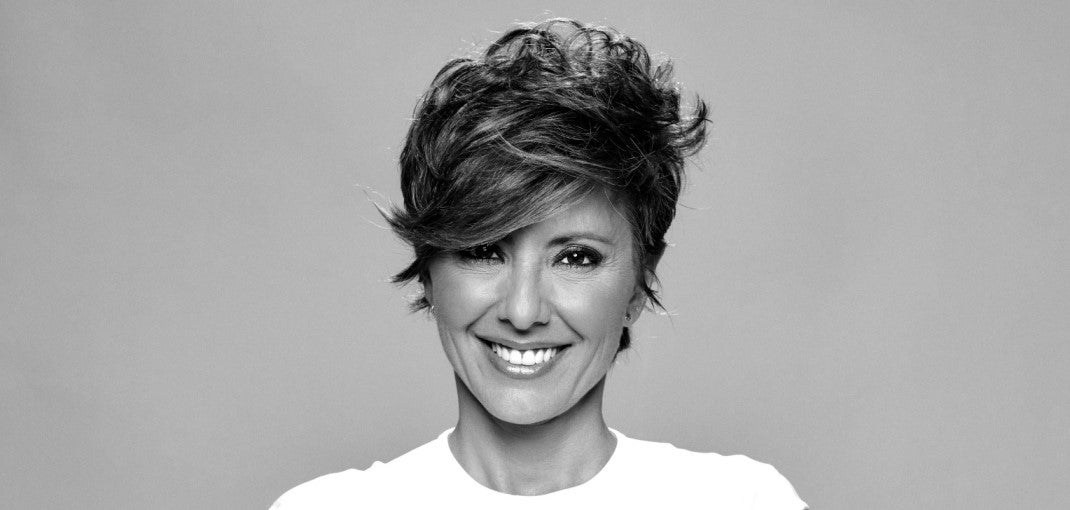 Sonsoles Ónega: "La realidad siempre nutre las mejores historias" Sonsoles Ónega: "La realidad siempre nutre las mejores historias"