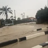 Zona anegada en la carretera Elche-Santa Pola durante una tormenta. Zona anegada en la carretera Elche-Santa Pola durante una tormenta.