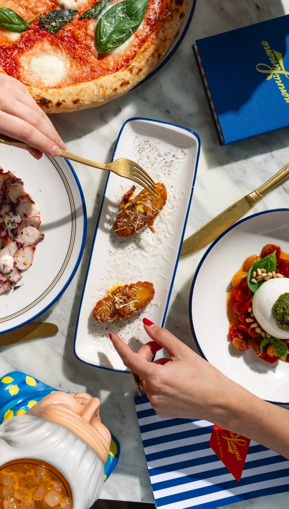 Croquetas de guanciale con crema de yema y pecorino. Croquetas de guanciale con crema de yema y pecorino.