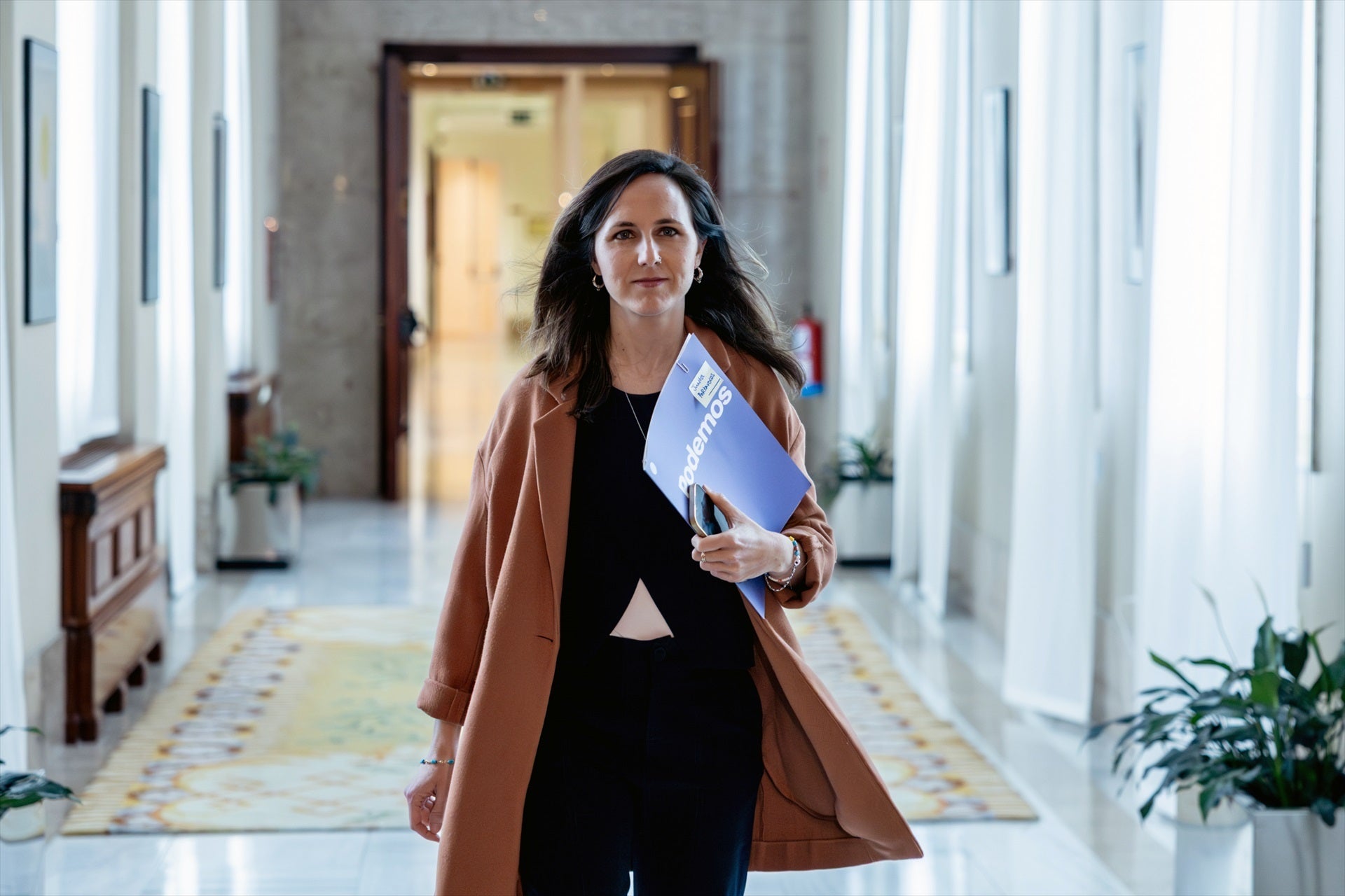 Dos detenidos por ciberacoso y amenazas a Ione Belarra como matarla a patadas o de un tiro Dos detenidos por ciberacoso y amenazas a Ione Belarra como matarla a patadas o de un tiro