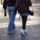 El 40% dels joves barcelonins viuen amb els pares, segons una enquesta