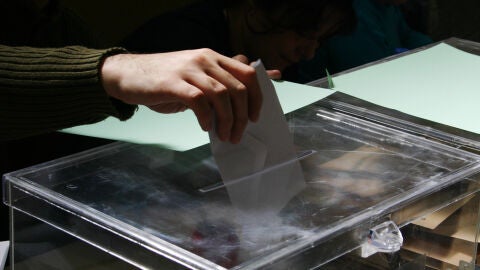 A qu&eacute; partidos beneficia la alta participaci&oacute;n en las elecciones de Castilla y Le&oacute;n 2026