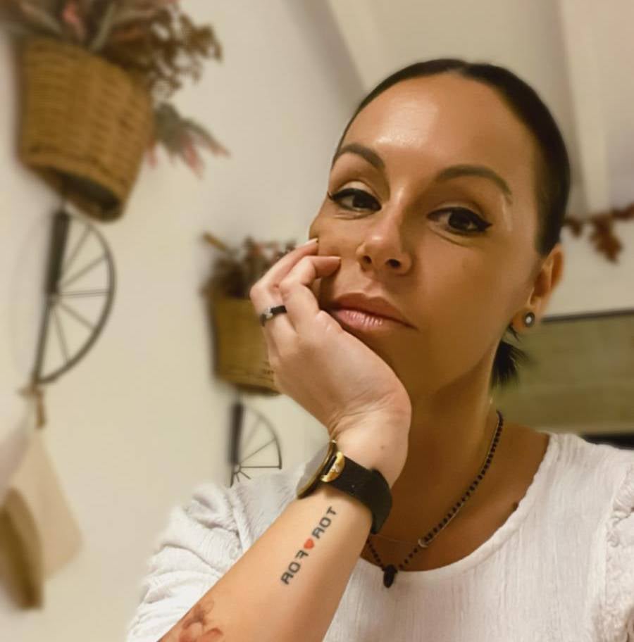 Jessica Juan: "Formentera mantiene un encanto único gracias a que muchos establecimientos siguen apostando por la autenticidad" Jessica Juan: "Formentera mantiene un encanto único gracias a que muchos establecimientos siguen apostando por la autenticidad"