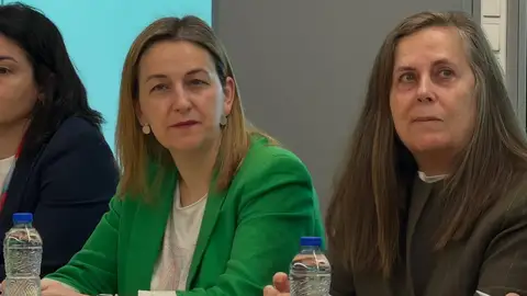 El gobierno compostelano valora positivamente que la Xunta se sume a la captación de rutas aéreas, pero sigue reclamando una coordinación aeroportuaria de país El gobierno compostelano valora positivamente que la Xunta se sume a la captación de rutas aéreas, pero sigue reclamando una coordinación aeroportuaria de país