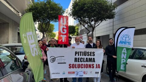 Un momento de la concentraci&oacute;n de los profesores en Ibiza